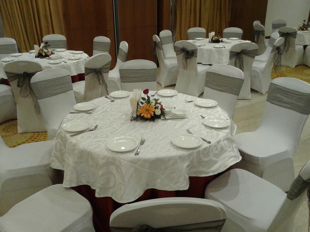 Country Inn & Suites By Radisson, Bathinda Exterior foto