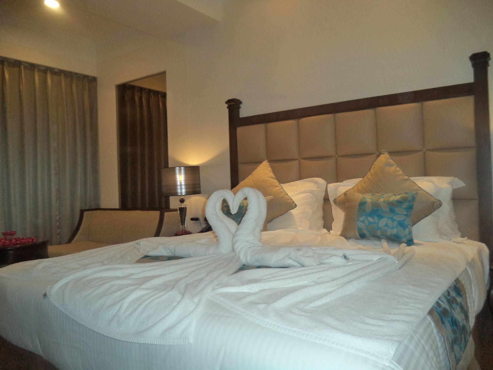 Country Inn & Suites By Radisson, Bathinda Exterior foto