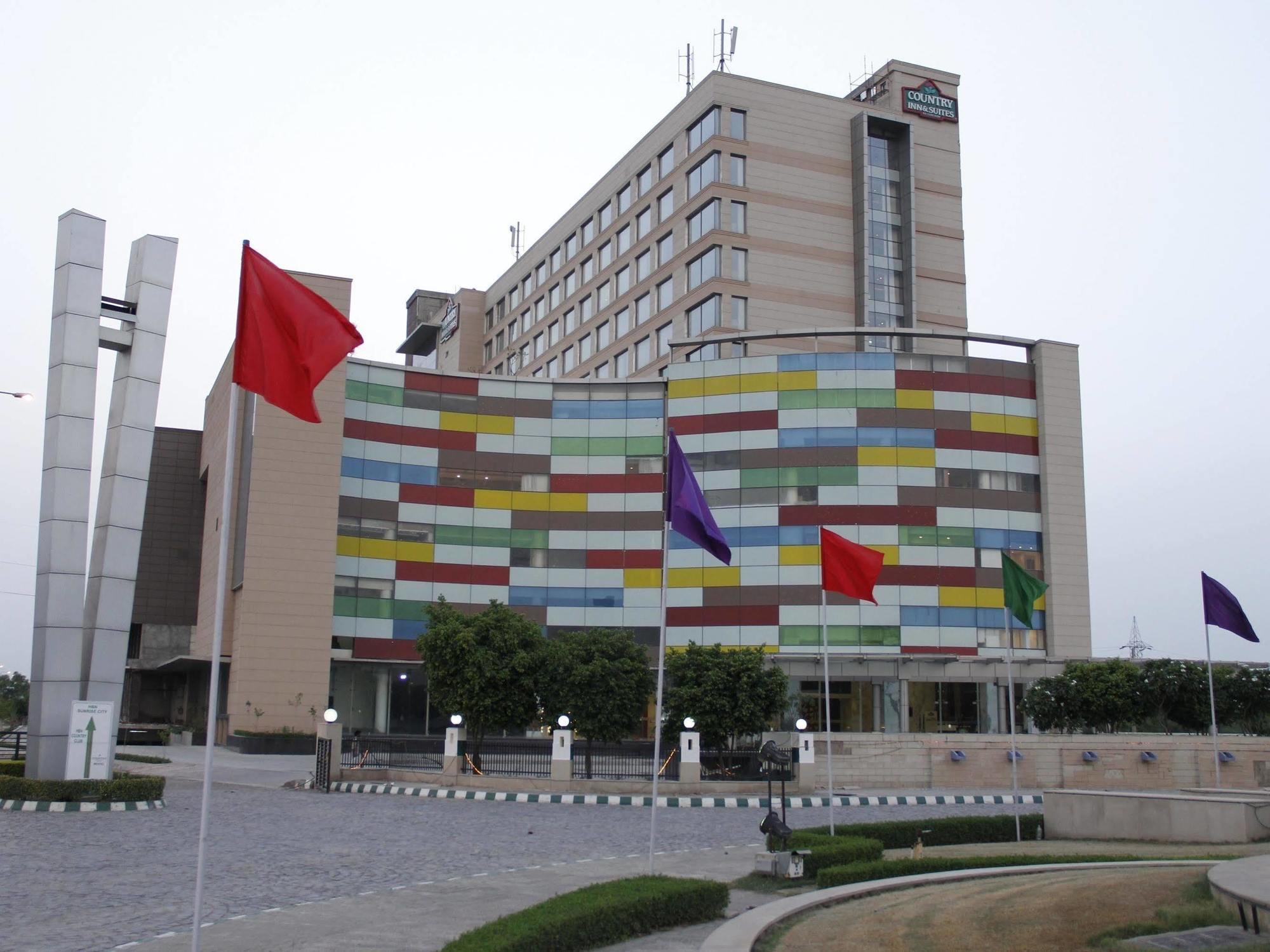 Country Inn & Suites By Radisson, Bathinda Exterior foto